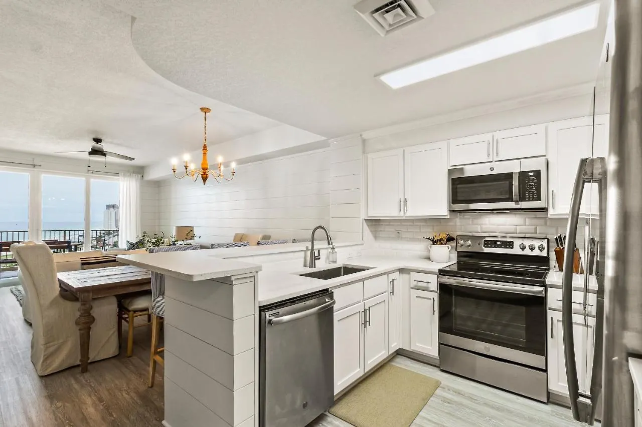 Chard On Ice, Brand New, Walk To Pier Park, 3 Bedrooms Panama City Beach Aparthotel